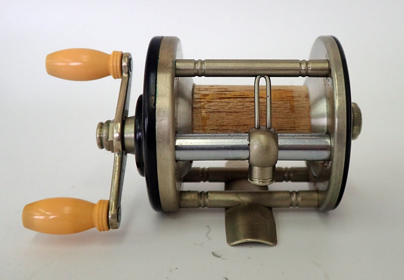 リール J.A. COXE MODEL NO. 25-2 L9 ブロンソン J.A.COXE No.25-2 レザーケース付き – トラッタ ネット