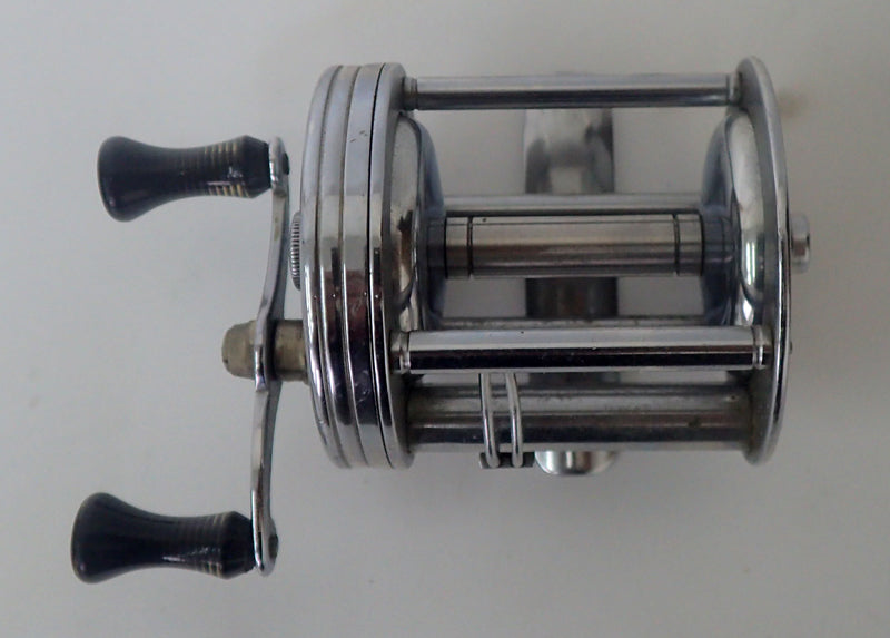 美品　シェイクスピア ダイレクトリール　TRUE-BLUE 1956 美品 シェイクスピア ダイレクトリール TRUE-BLUE 1956 - メルカリ