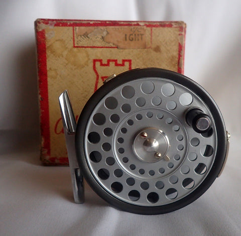 R826 HARDY FEATHERWEIGHT　箱付き