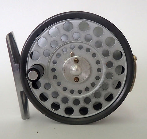 R828 HARDY FEATHERWEIGHT