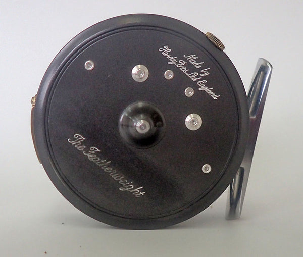 R828 HARDY FEATHERWEIGHT