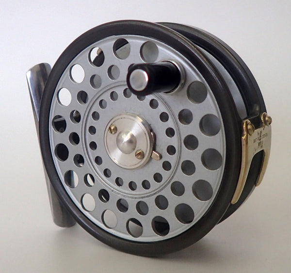 R830 HARDY FEATHERWEIGHT