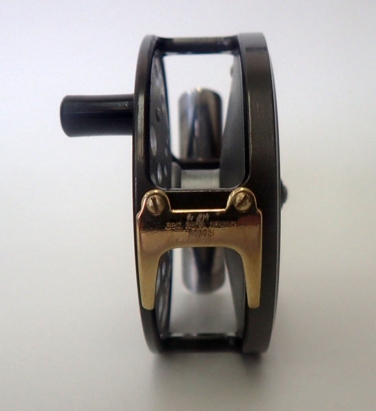 R830 HARDY FEATHERWEIGHT