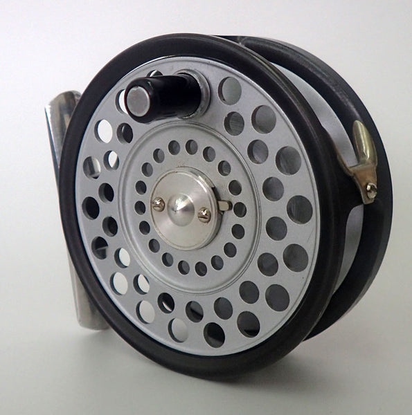 R832 HARDY FEATHERWEIGHT